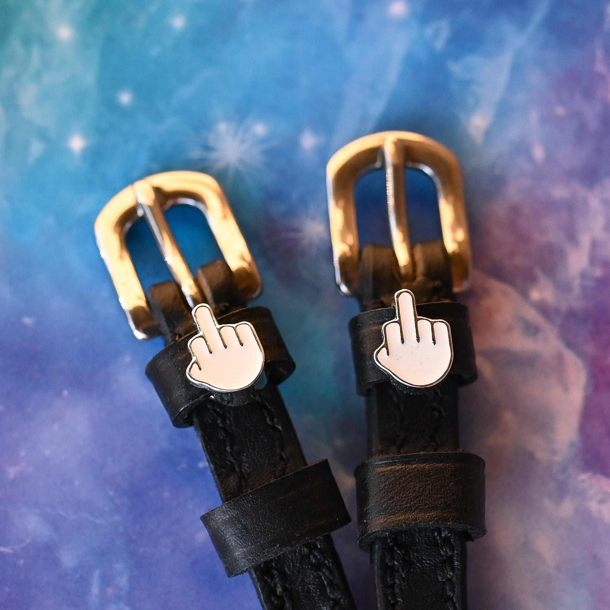 Da Bird Spur Straps ManeJane black leather spur straps with non-stretch interior and stainless steel buckle for English rid.