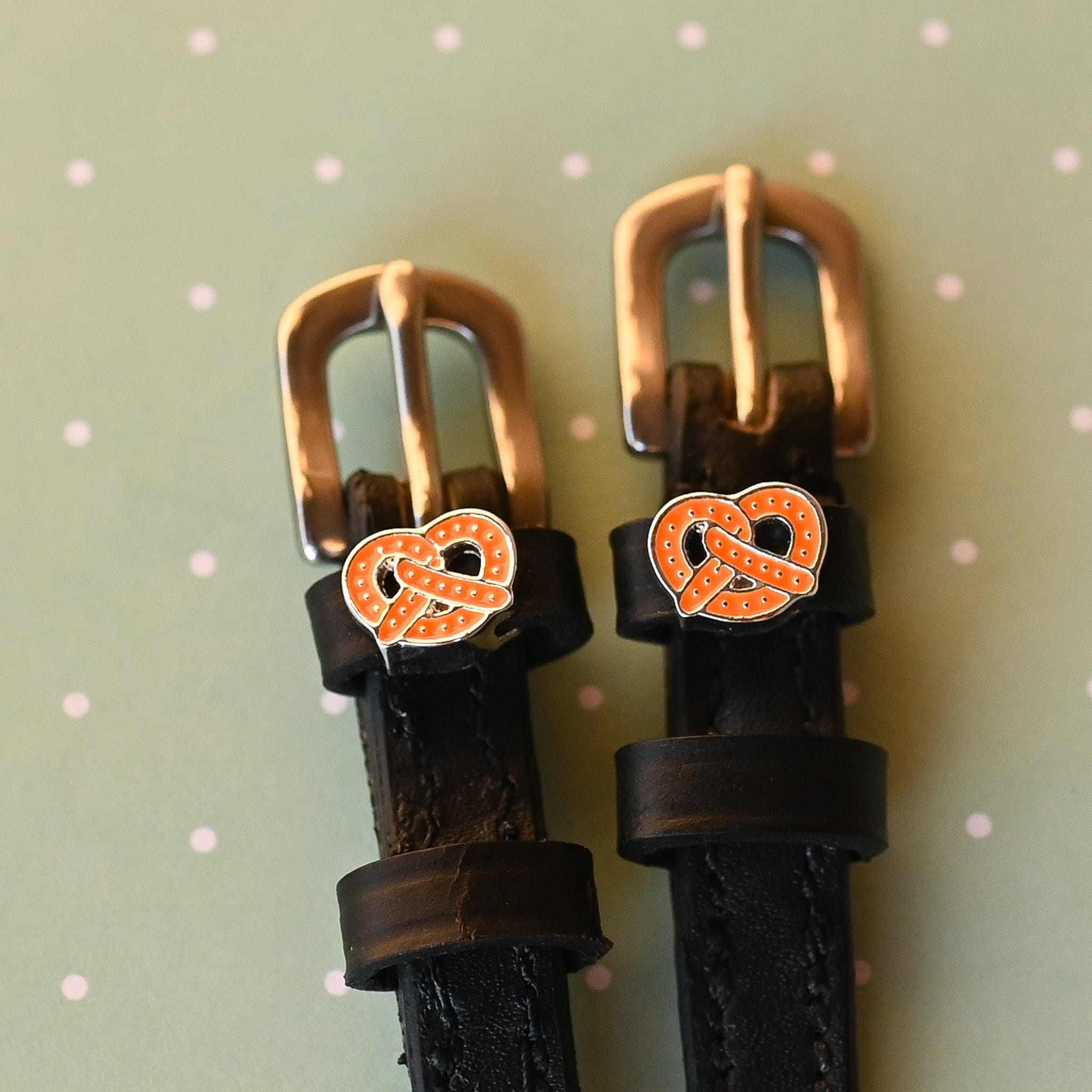 ManeJane Pretzel Spur Straps Spur Straps — black leather, non-stretch, hero image for English riders.