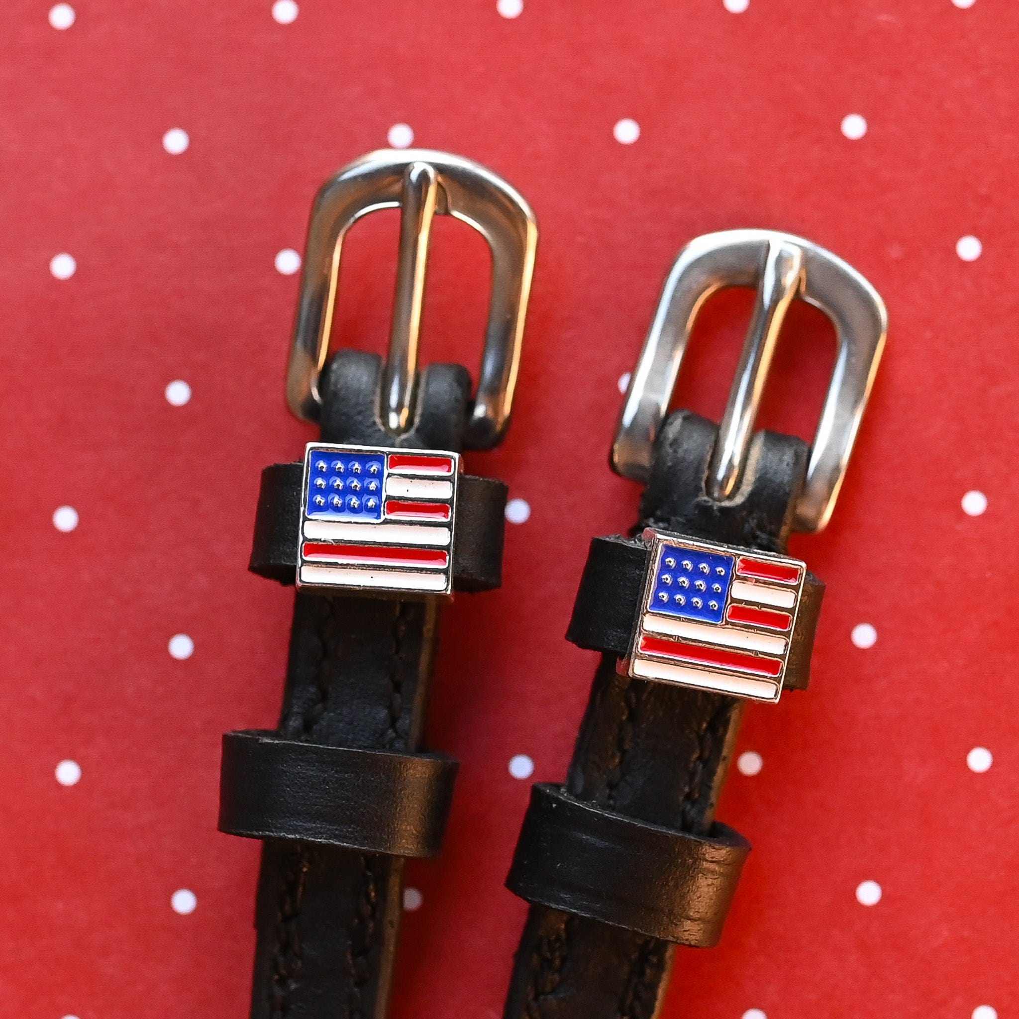America Spur Straps ManeJane black leather spur straps with non-stretch interior and stainless steel buckle for English rid.