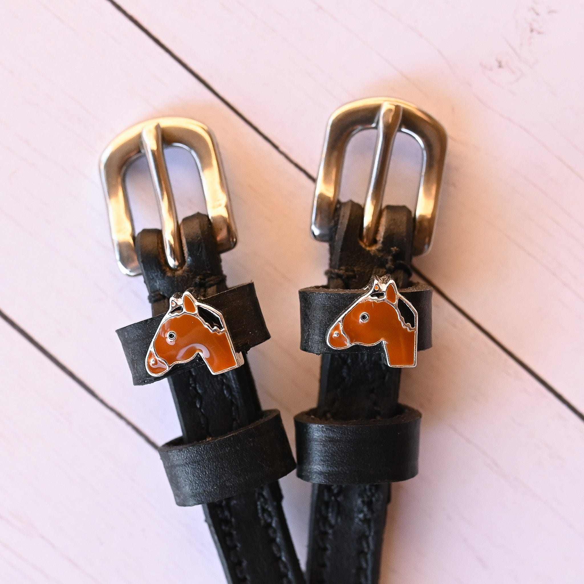 Bay Horse Spur Straps ManeJane black leather spur straps with non-stretch interior and stainless steel buckle for English r.