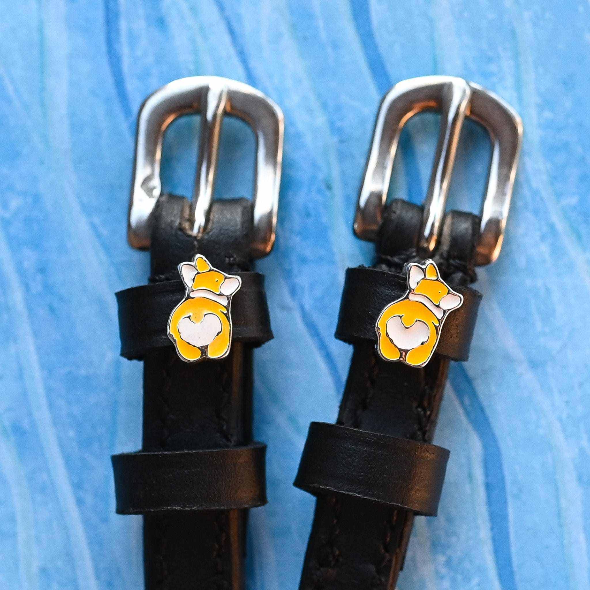 Corgi Butts Spur Straps ManeJane black leather spur straps with non-stretch interior and stainless steel buckle for English.