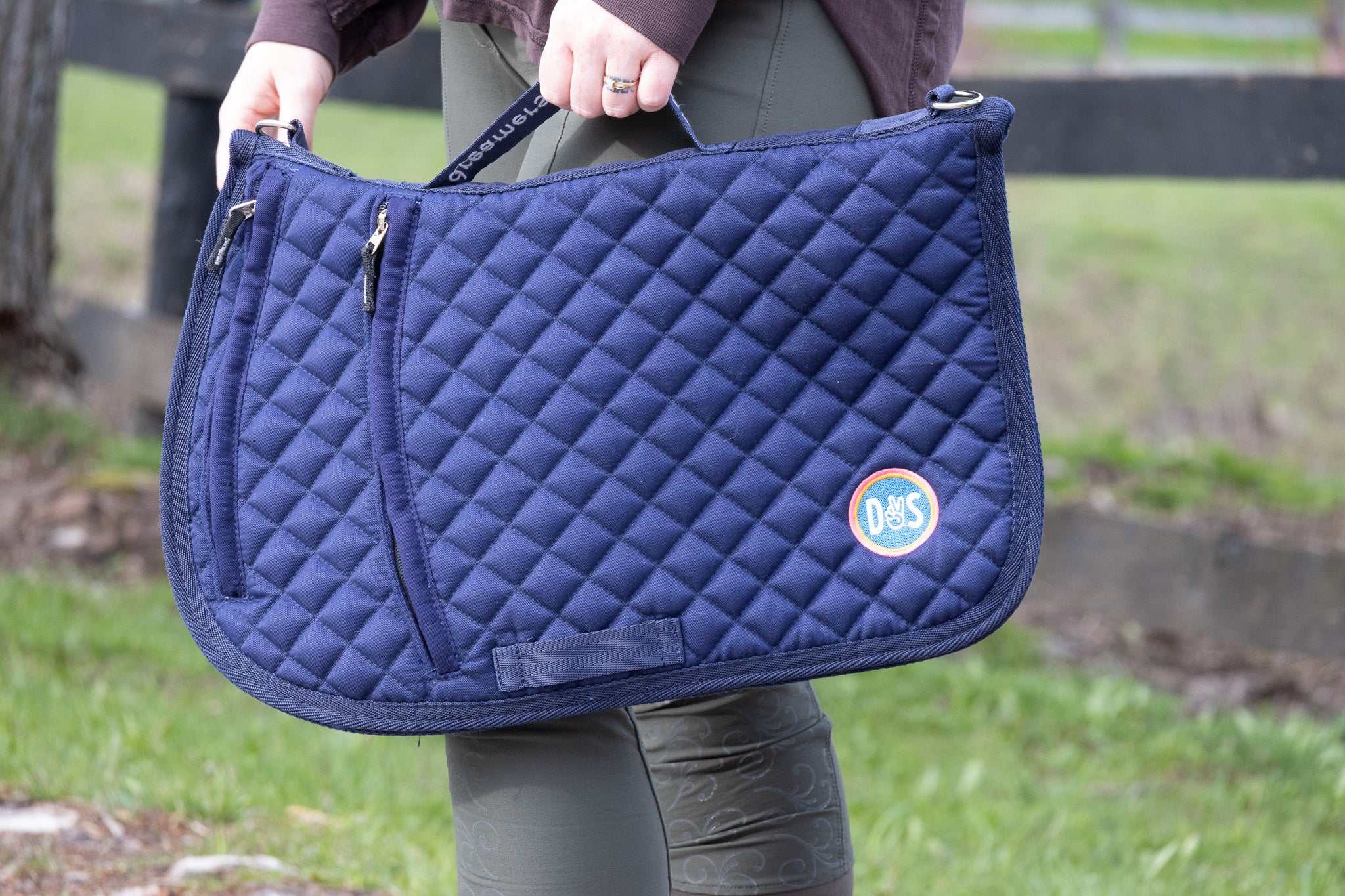 14 inch equestrian laptop bag interior detail